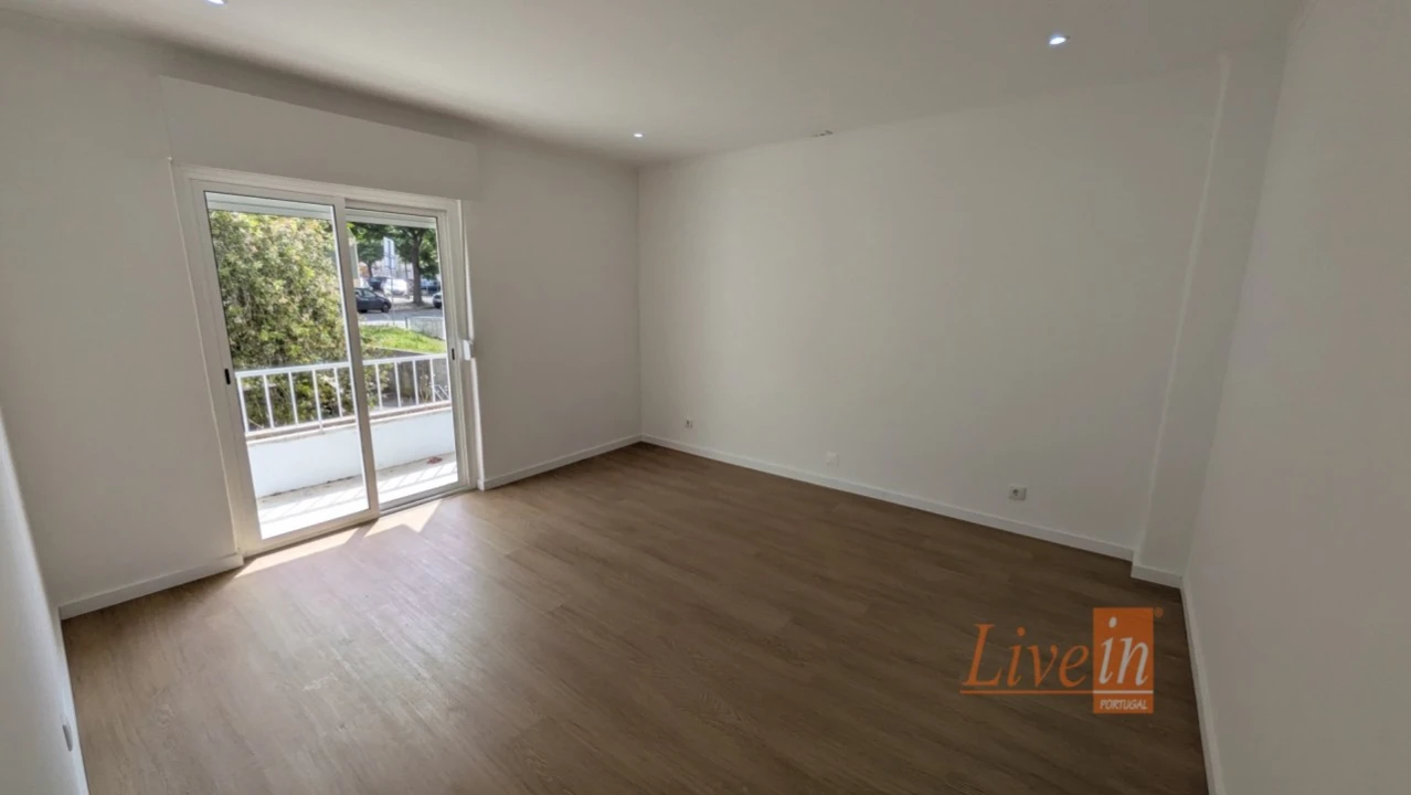 Apartamento T3 para Venda em Falagueira-Venda Nova Foto 1