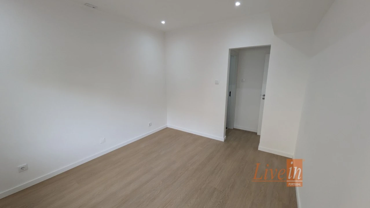 Apartamento T3 para Venda em Falagueira-Venda Nova Foto 13