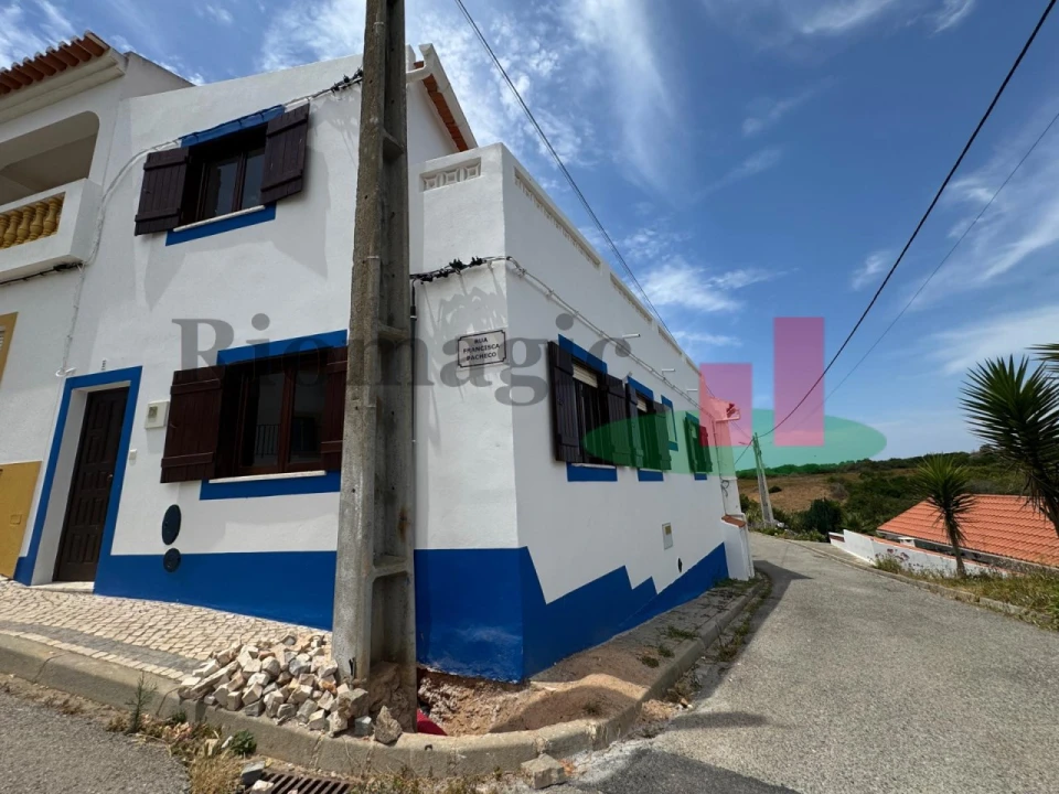 Moradia T4 para Venda em Longueira/Almograve Foto 3