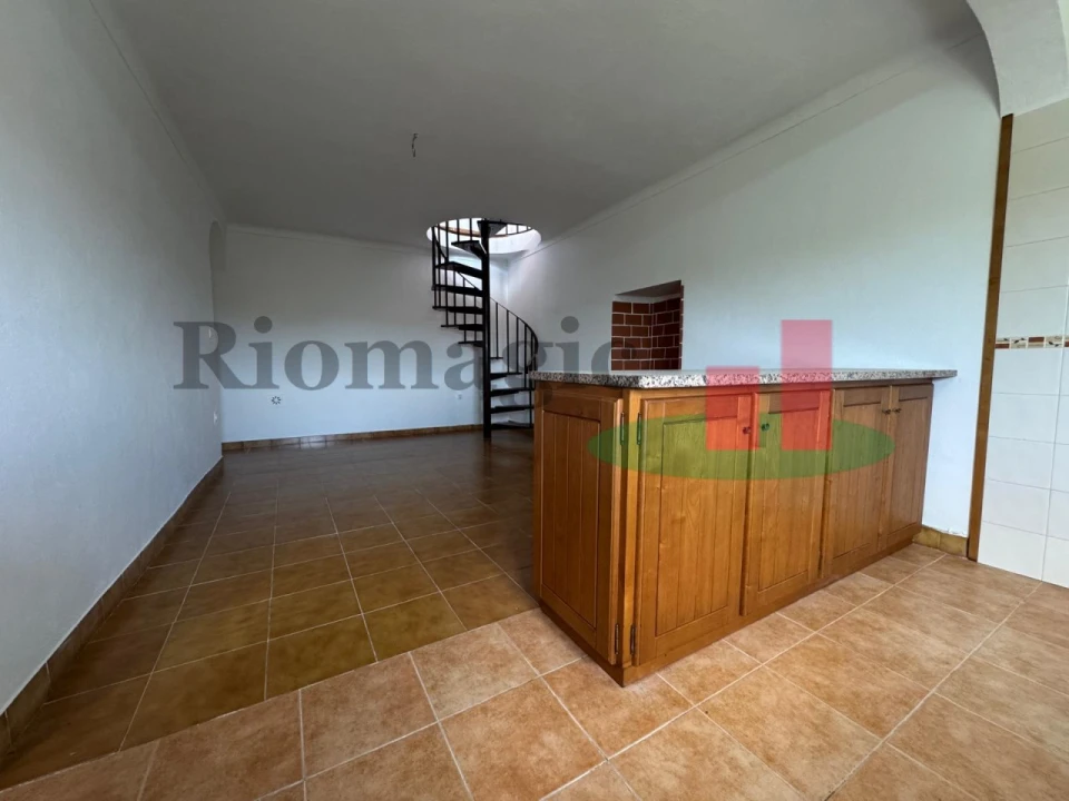 Moradia T4 para Venda em Longueira/Almograve Foto 8
