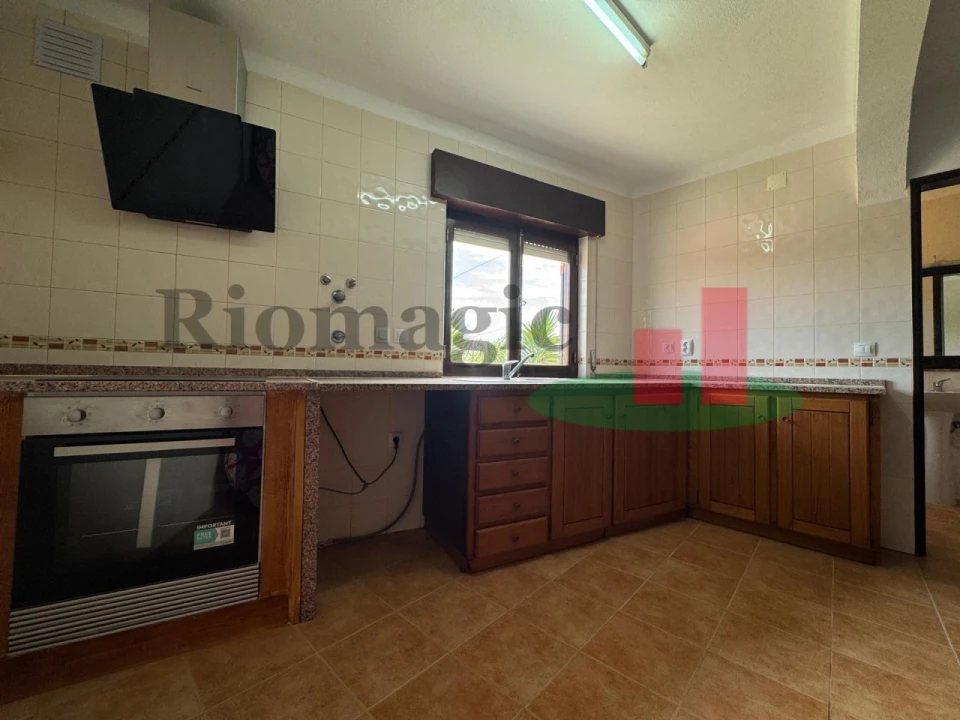 Moradia T4 para Venda em Longueira/Almograve Foto 10