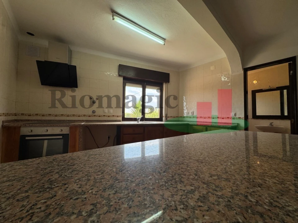 Moradia T4 para Venda em Longueira/Almograve Foto 14