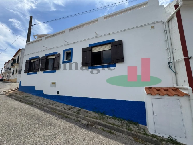 Moradia T4 para Venda em Longueira/Almograve Foto 2