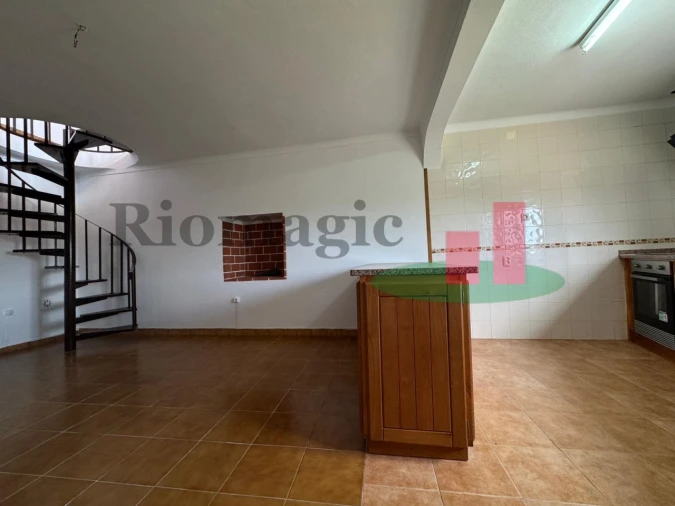 Moradia T4 para Venda em Longueira/Almograve Foto 6