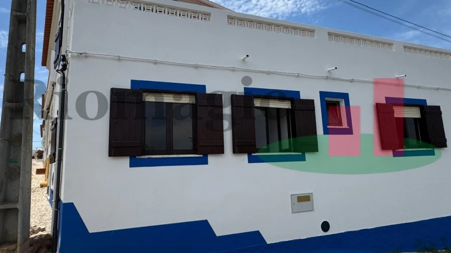 Moradia T4 para Venda em Longueira/Almograve