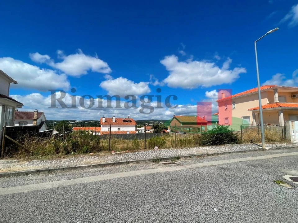 Terreno para Venda em Rio Maior Foto 1