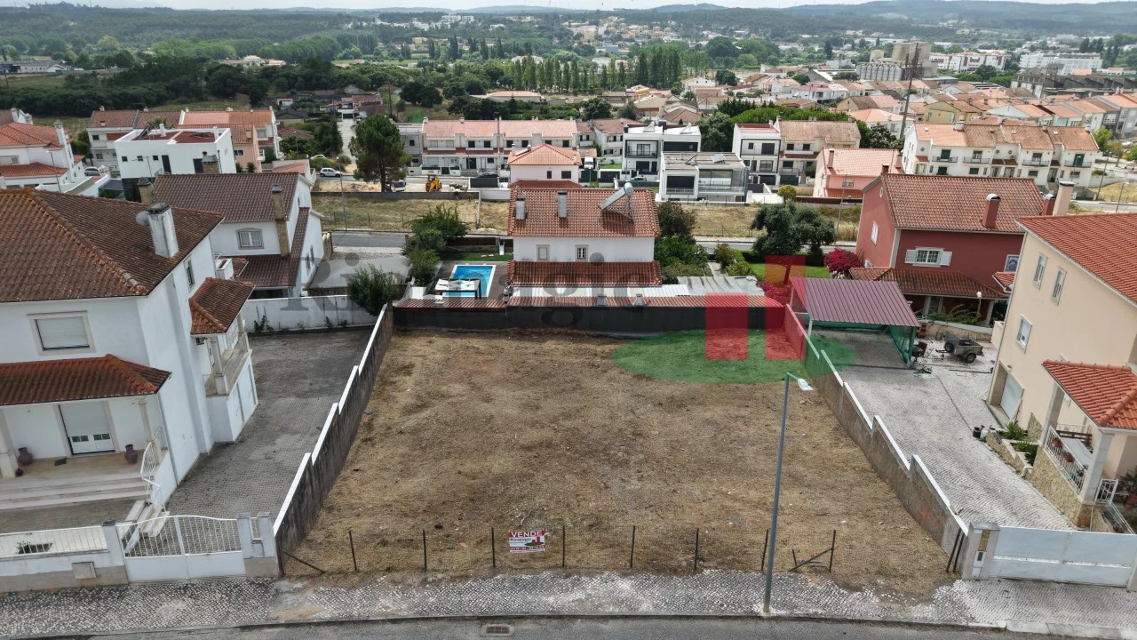 Terreno para Venda em Rio Maior Foto 1