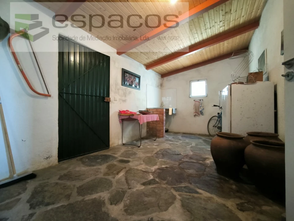 Quinta T2 para Venda em Escalos de Baixo e Mata Foto 17