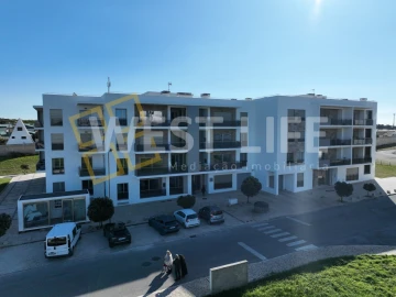 Apartamento T3 para Venda em A dos Cunhados e Maceira