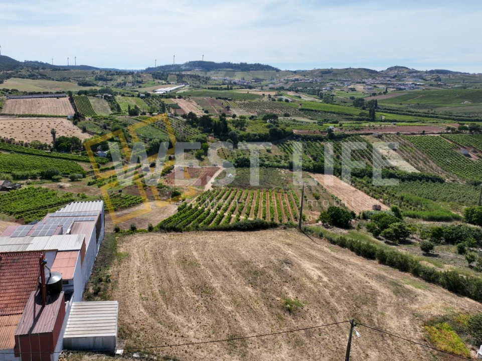 Moradia T2 para Venda em Azueira e Sobral da Abelheira Foto 3