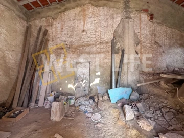 Moradia T2 para Venda em Azueira e Sobral da Abelheira