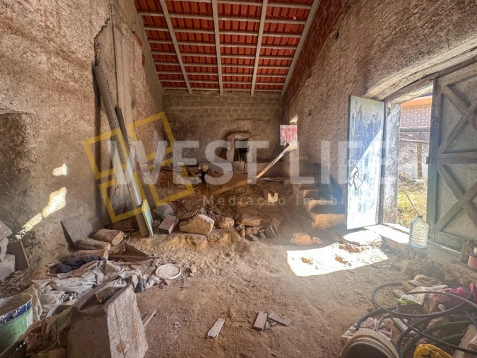 Moradia T2 para Venda em Azueira e Sobral da Abelheira Foto 11