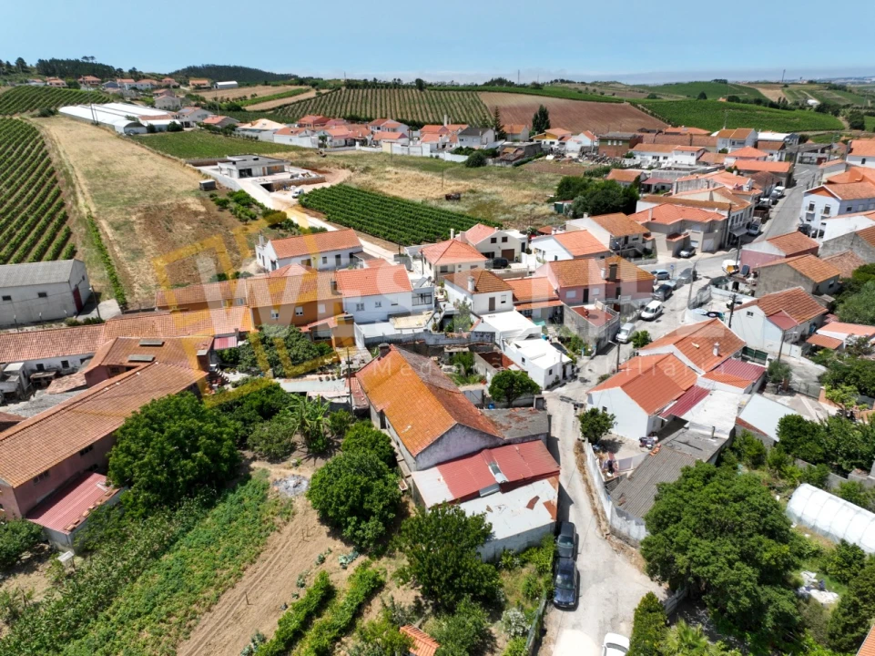 Moradia T2 para Venda em Freiria Foto 2
