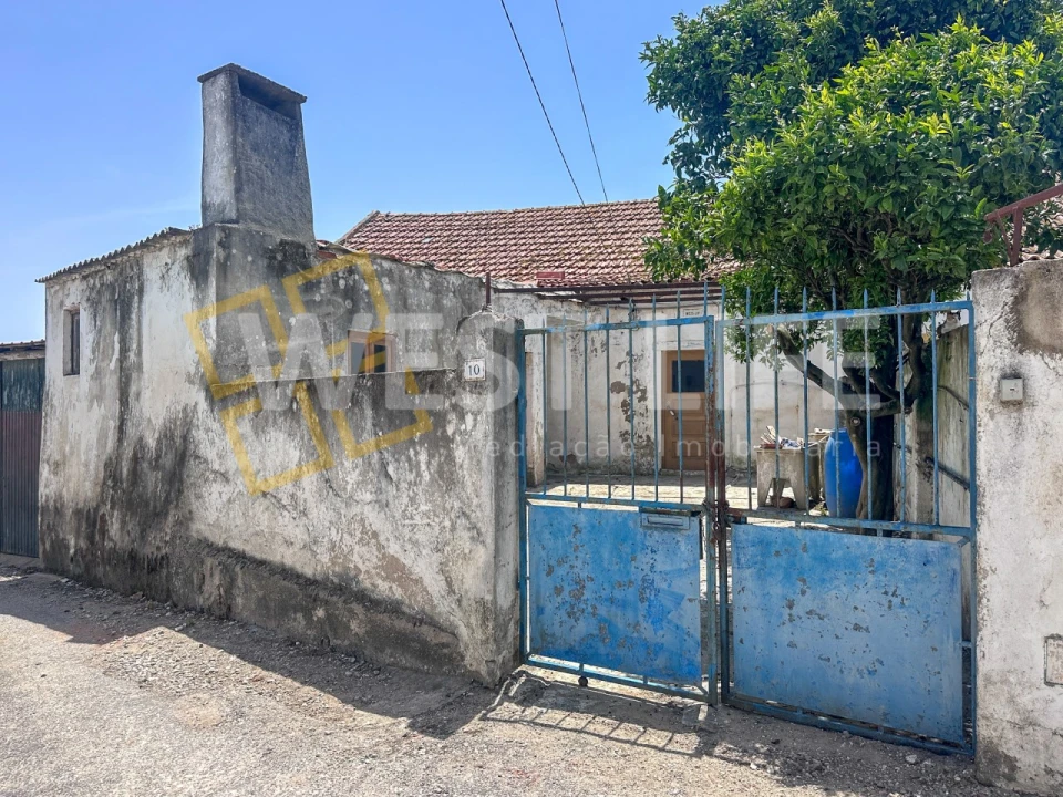 Moradia T2 para Venda em Freiria Foto 4