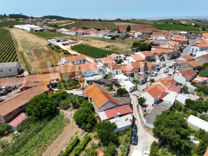 Moradia T2 para Venda em Freiria Foto 2