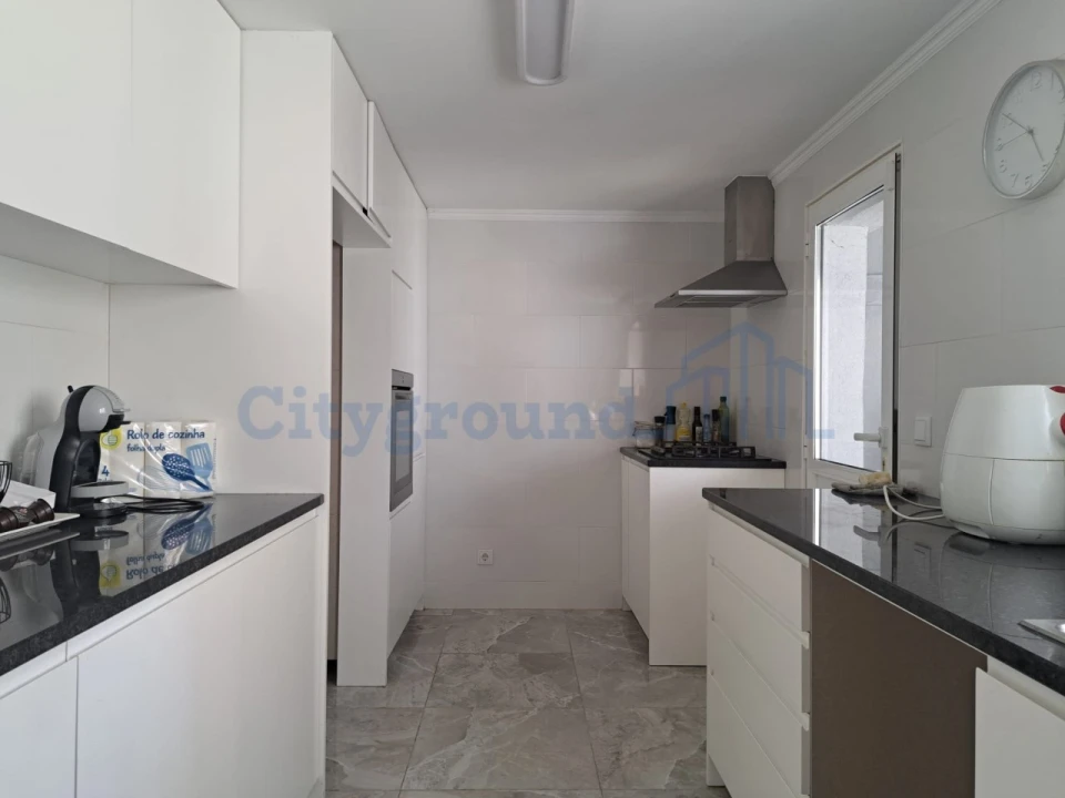 Moradia T2 para Venda em Nossa Senhora das Misericordias Foto 5