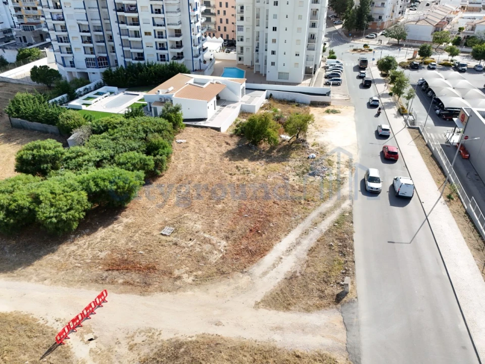 Terreno para Venda em Armação de Pera Foto 2