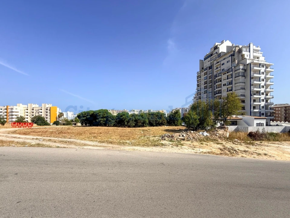 Terreno para Venda em Armação de Pera Foto 4