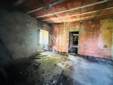 Quinta T3 para Venda em Sande, Vilarinho, Barros e Gomide