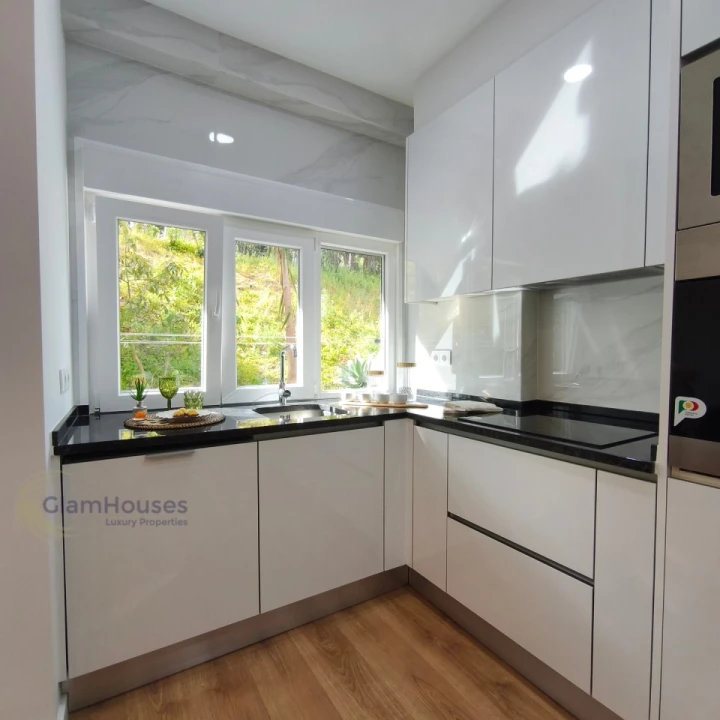 Apartamento T2 para Venda em Benfica Foto 3
