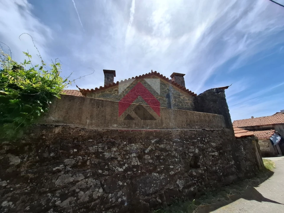 Quinta T3 para Venda em Junqueira Foto 43