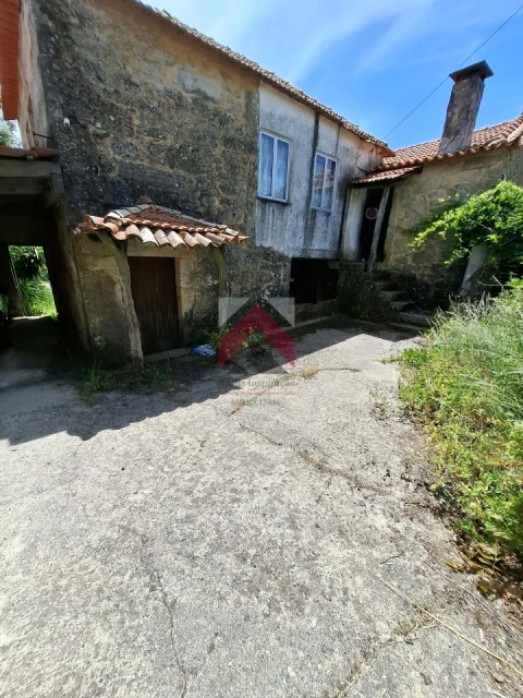 Quinta T3 para Venda em Junqueira