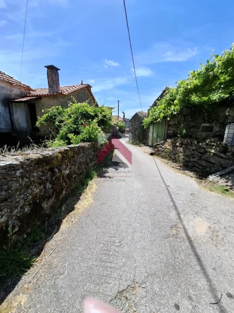 Quinta T3 para Venda em Junqueira