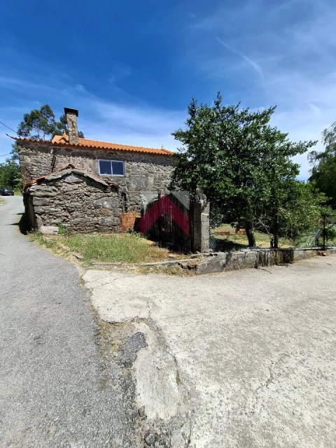 Quinta T3 para Venda em Junqueira