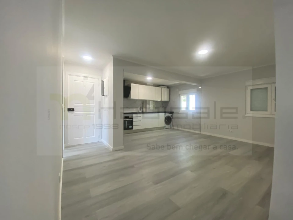 Apartamento T3 para Venda em Laranjeiro e Feijó Foto 16