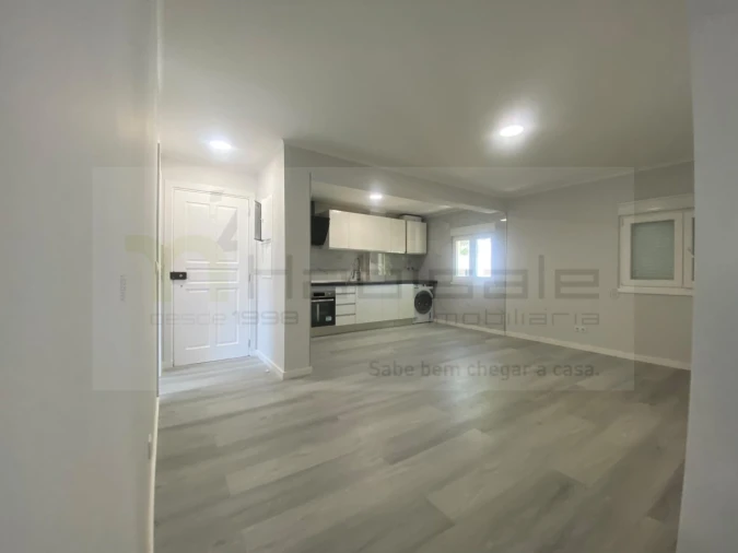 Apartamento T3 para Venda em Laranjeiro e Feijó Foto 16