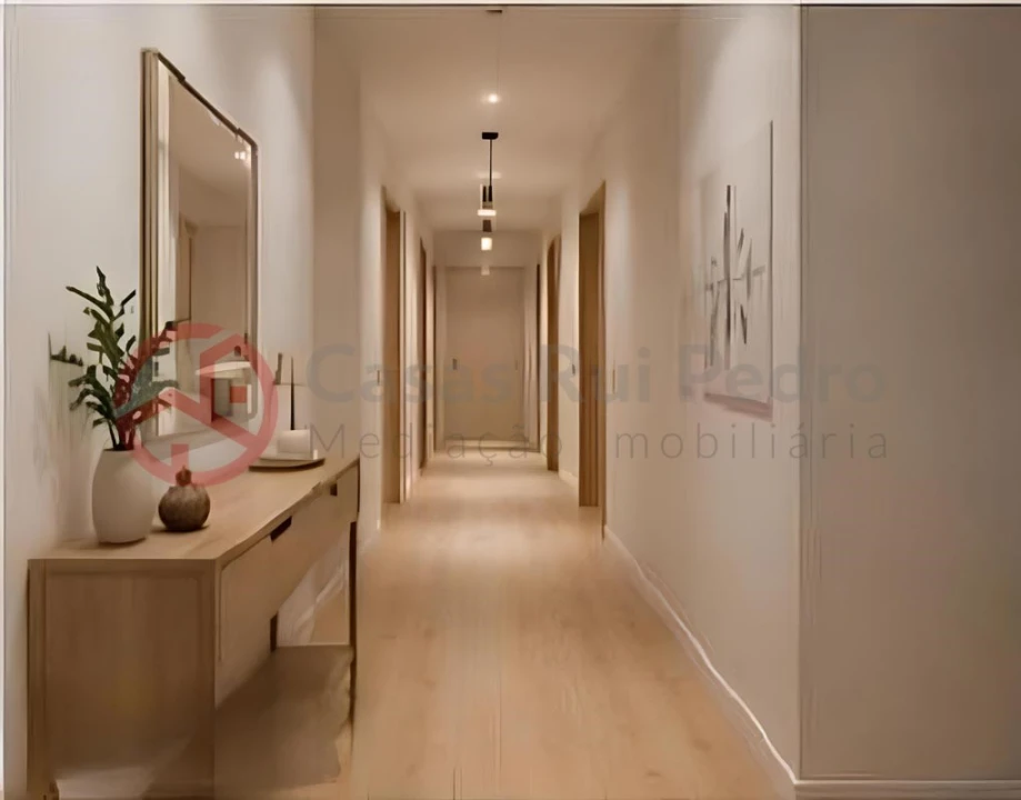 Apartamento T2 para Venda em Corroios Foto 3