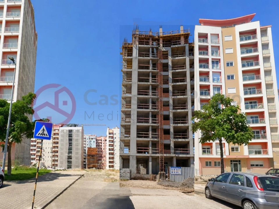 Apartamento T2 para Venda em Corroios Foto 11
