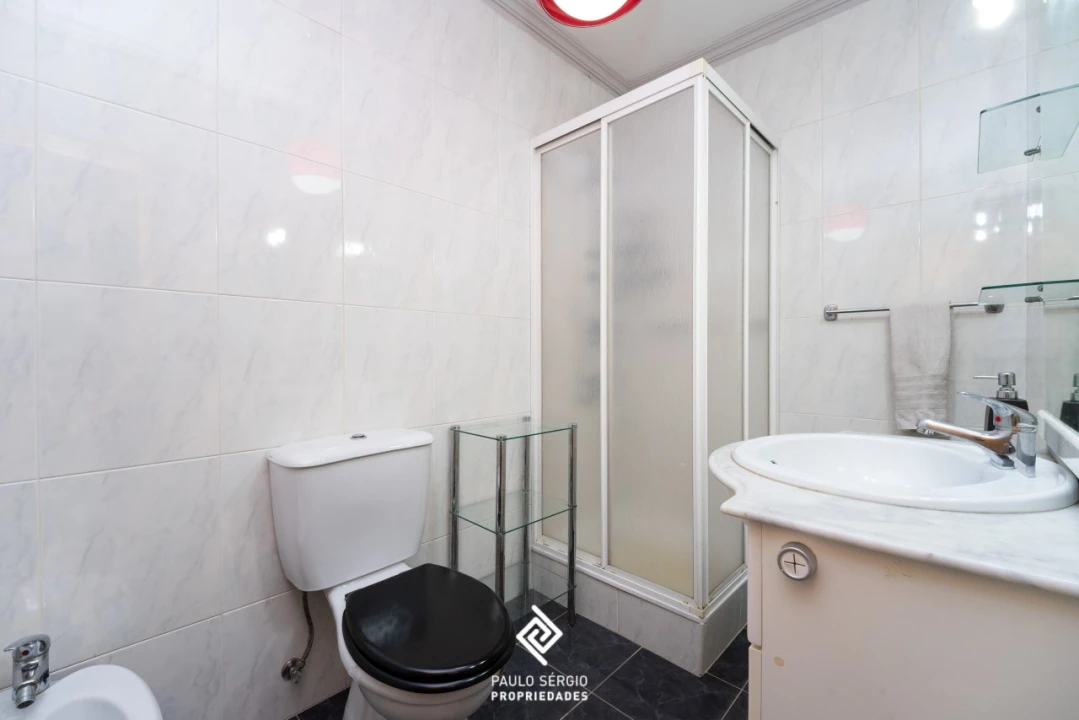 Apartamento T2 para Venda em Oliveira do Douro Foto 12