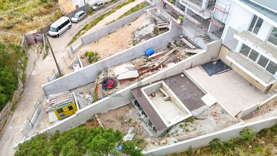 Moradia T4 para Venda em São Domingos de Rana Foto 35