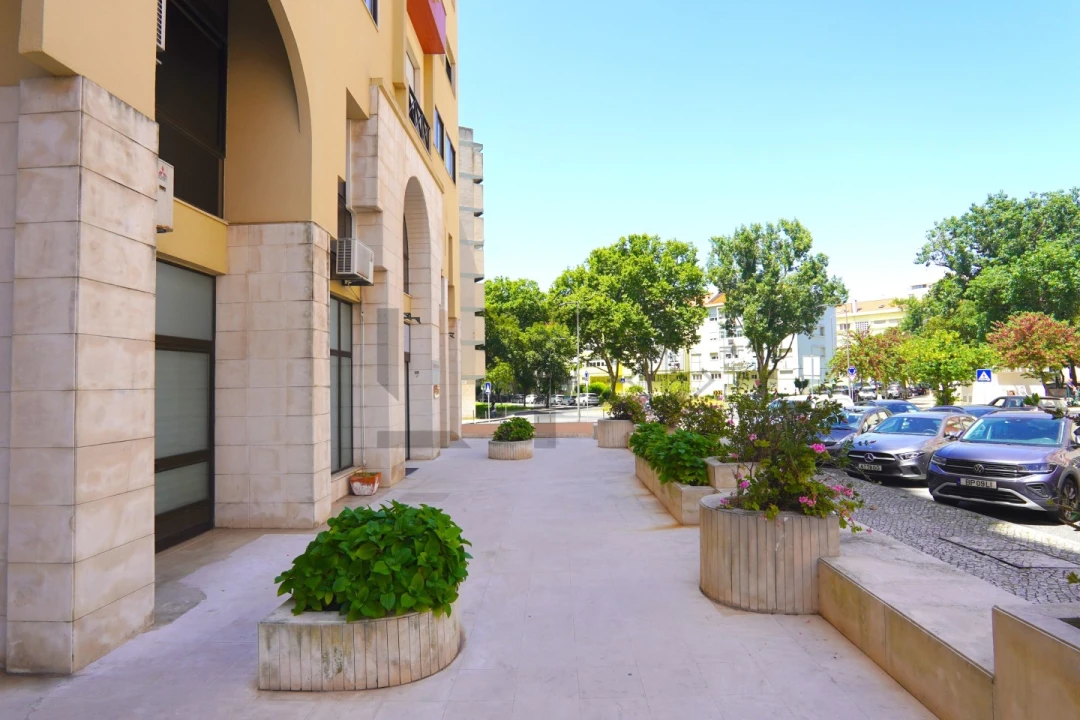 Apartamento T2 para Venda em São Domingos de Benfica Foto 5