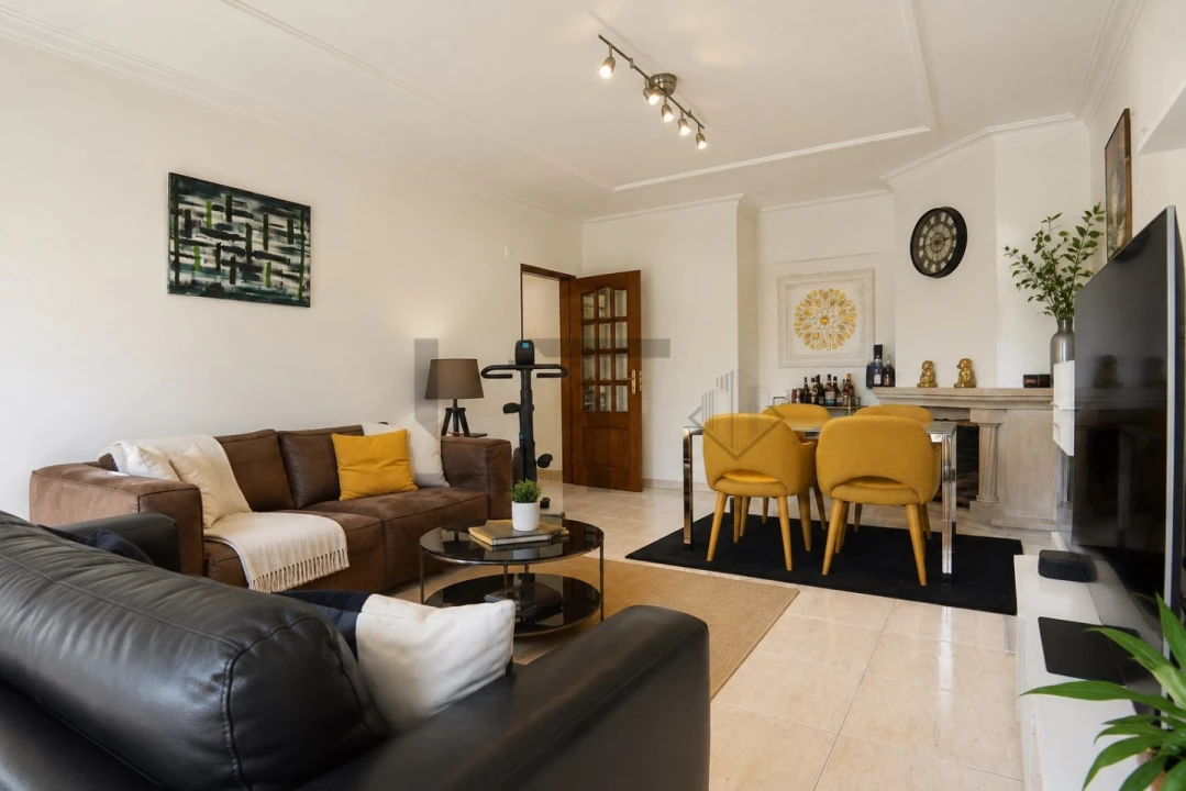 Apartamento T2 para Venda em São Domingos de Benfica Foto 10