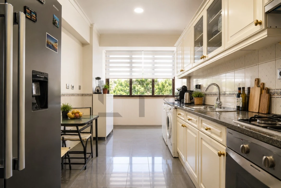 Apartamento T2 para Venda em São Domingos de Benfica Foto 15