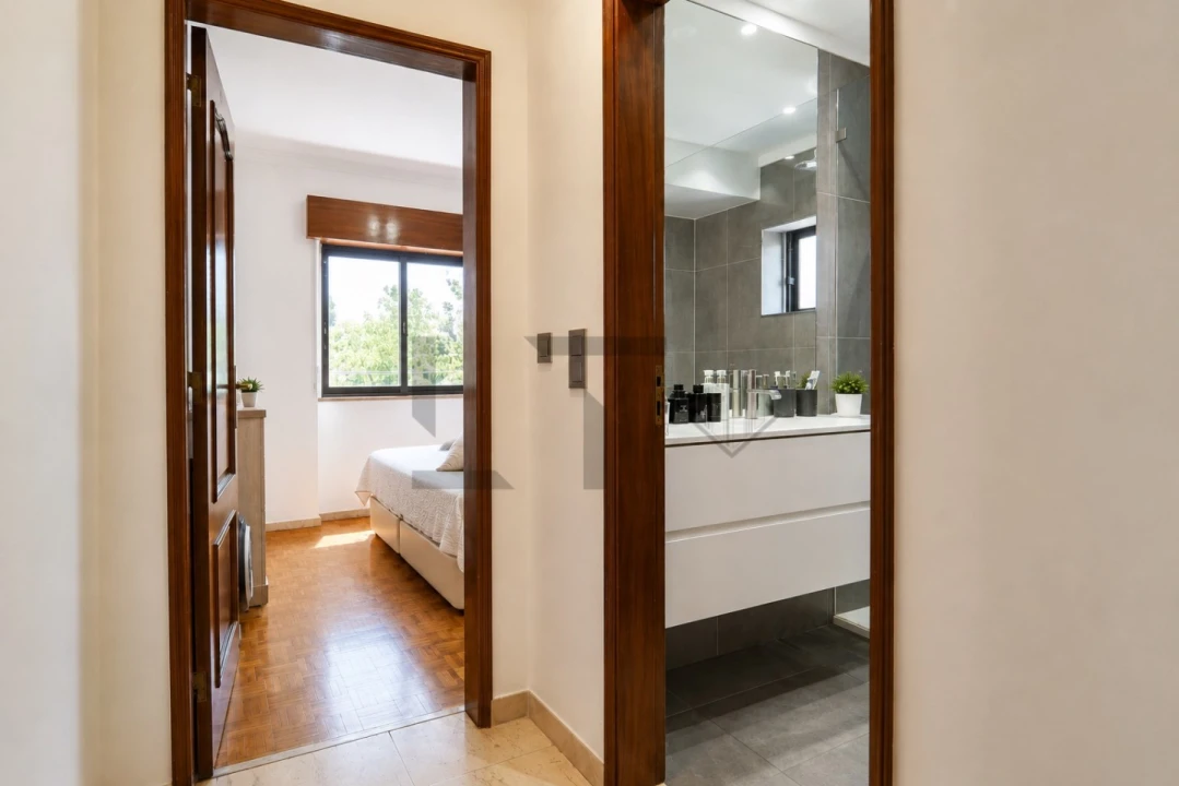 Apartamento T2 para Venda em São Domingos de Benfica Foto 21