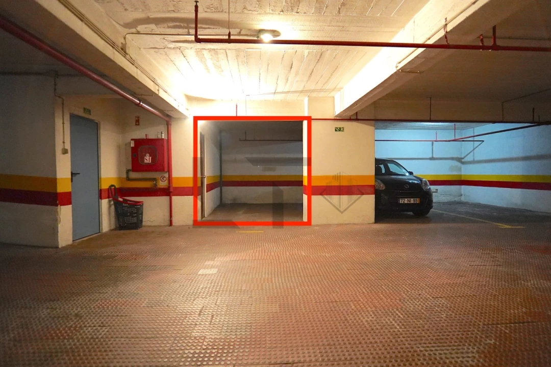 Apartamento T2 para Venda em São Domingos de Benfica Foto 27