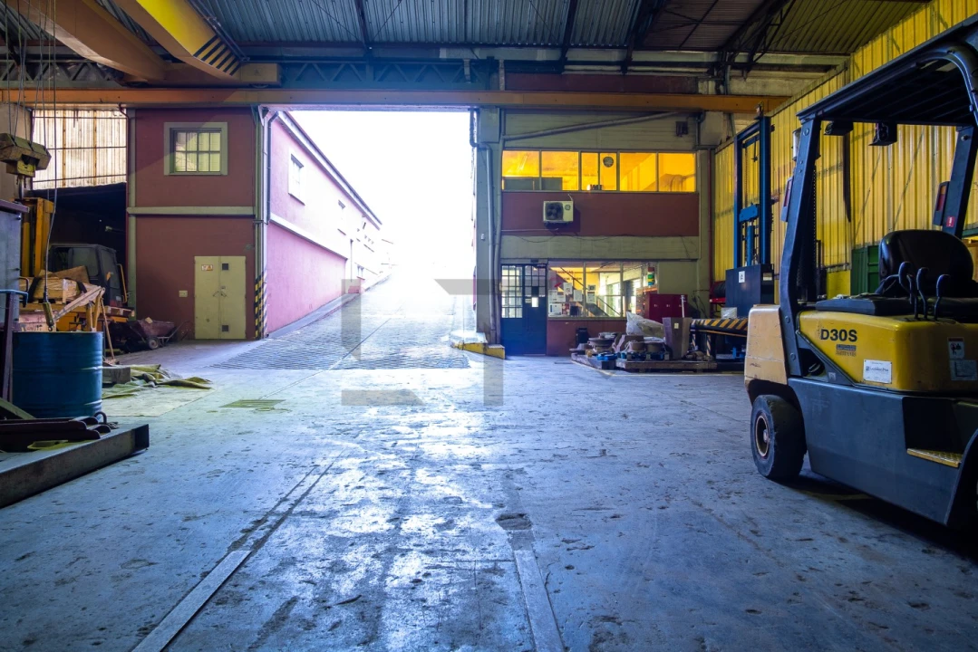 Armazém para Venda em Sacavém e Prior Velho Foto 48