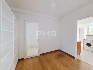 Apartamento T3 para Arrendamento em Lumiar