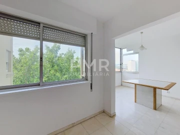 Apartamento T3 para Arrendamento em Lumiar