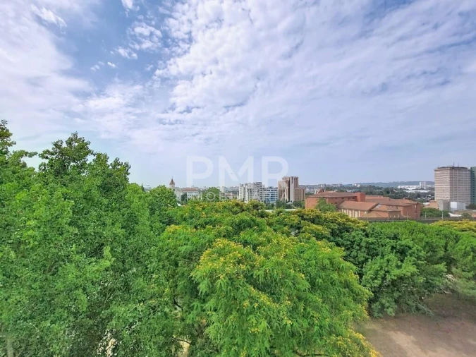 Apartamento T3 para Arrendamento em Lumiar Foto 8