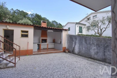 Moradia T4 para Venda em São Miguel, Santa Eufémia e Rabaçal