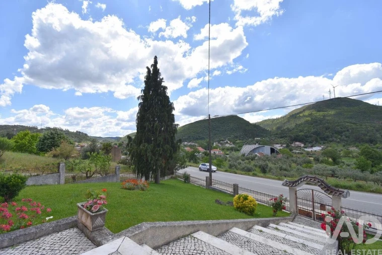 Moradia T4 para Venda em São Miguel, Santa Eufémia e Rabaçal Foto 4