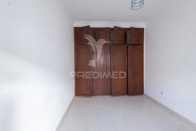 Moradia T2 para Venda em Capelins (Santo Antonio)