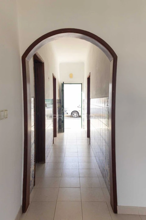 Moradia T2 para Venda em Capelins (Santo Antonio)