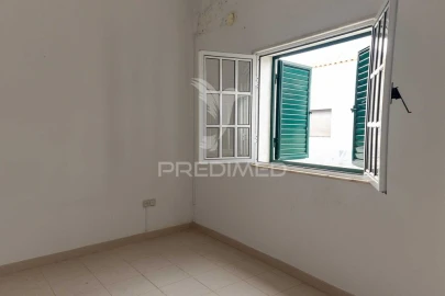 Moradia T2 para Venda em Capelins (Santo Antonio)
