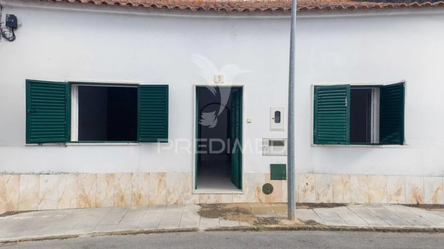 Moradia T2 para Venda em Capelins (Santo Antonio)
