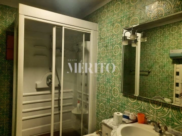 Prédio para Venda em Selho (São Jorge)